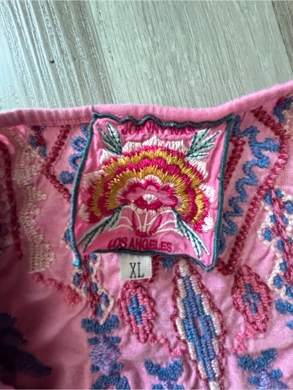 Johnny Was Coral Pink Embroidered V-Neck Tank - Picture 2 of 3